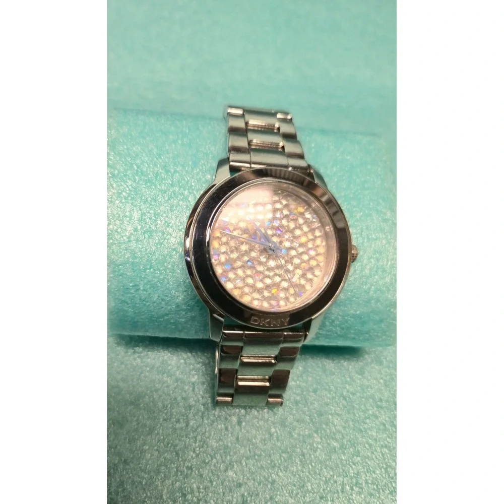 DKNY Womens Silver Tone Stainless Steel Crystal Watch NY8474